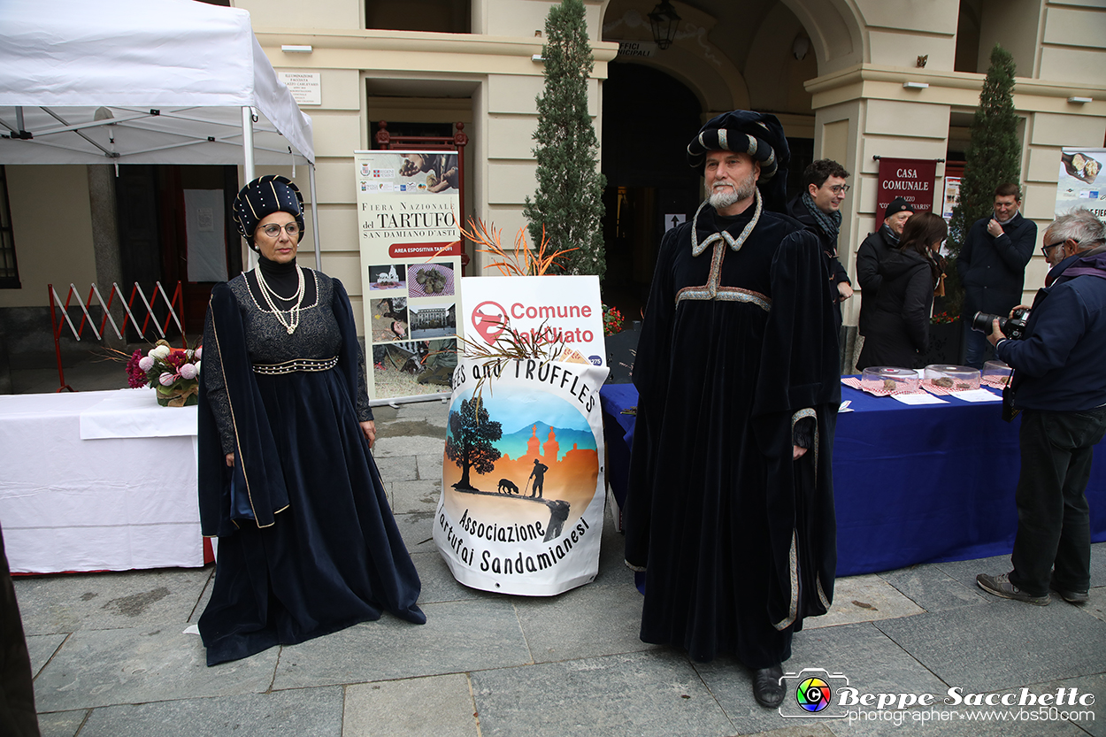 VBS_6638 - Fiera dei Santi - 12.ma Fiera Nazionale del Tartufo.jpg